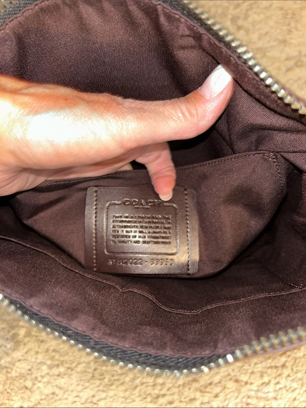 Coach Men's Signature Messenger Bag in Charcoal/Black